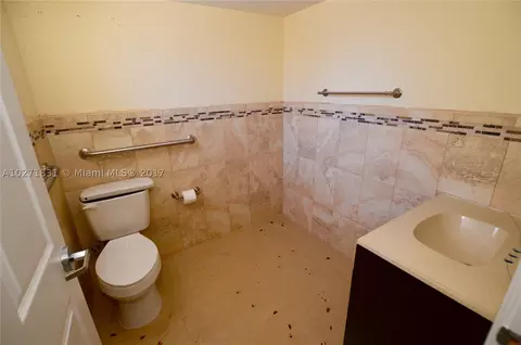 1500 E 4th Ave, Hialeah, FL 33010 photo 17