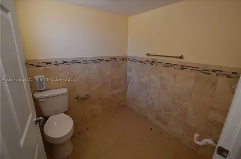 1500 E 4th Ave, Hialeah, FL 33010 photo 9