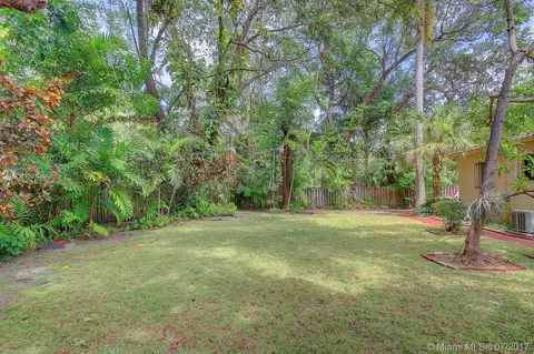 2215 Tequesta Ln, Miami, FL 33133 photo 7