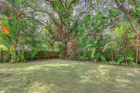 2215 Tequesta Ln, Miami, FL 33133 photo 5