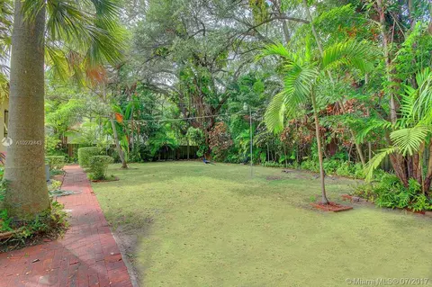 2215 Tequesta Ln, Miami, FL 33133 photo 8