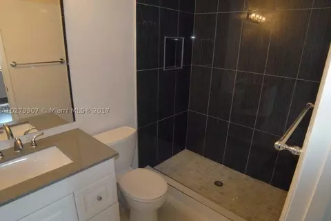 1045 Old Field Dr, Brandon, FL 33511 photo 2