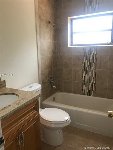Undisclosed, Hialeah, FL 33015 photo 14
