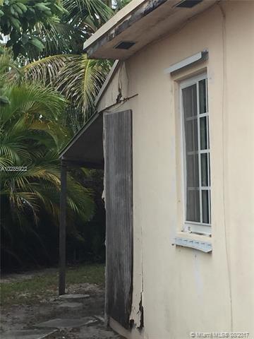 483 E 52nd St, Hialeah, FL 33013 photo 4