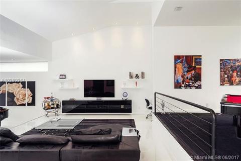 20175 NE 25th Ave, Miami, FL 33180 photo 5
