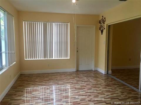 351 E 38 St, Hialeah, FL 33013 photo 8