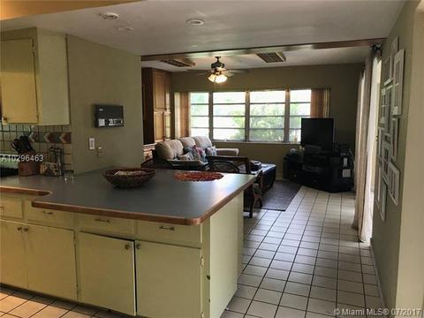19701 E Saint Andrews Dr, Hialeah, FL 33015 photo 24