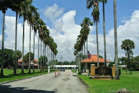 19701 E Saint Andrews Dr, Hialeah, FL 33015 photo 12