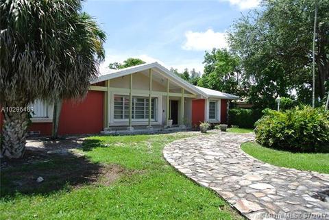19701 E Saint Andrews Dr, Hialeah, FL 33015 photo 13