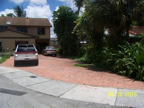 3845 W 10th Dr, Hialeah, FL 33012 photo 2