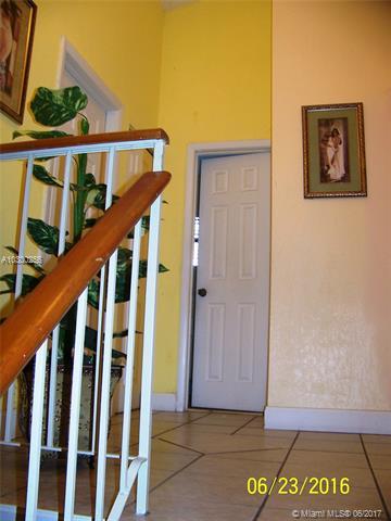 3845 W 10th Dr, Hialeah, FL 33012 photo 11