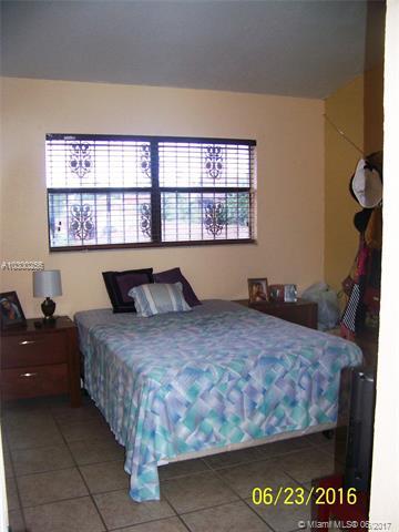 3845 W 10th Dr, Hialeah, FL 33012 photo 16