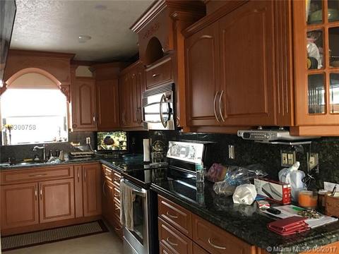 42 E 58th St, Hialeah, FL 33013 photo 9