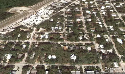 463 Lime Dr, Other, FL 33037 photo 3