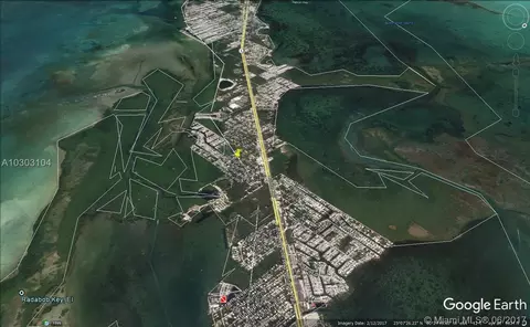 463 Lime Dr, Other, FL 33037 photo 12
