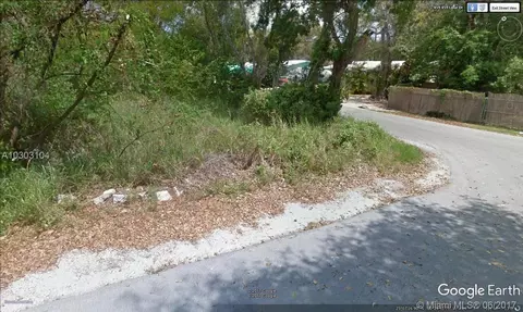 463 Lime Dr, Other, FL 33037 photo 23