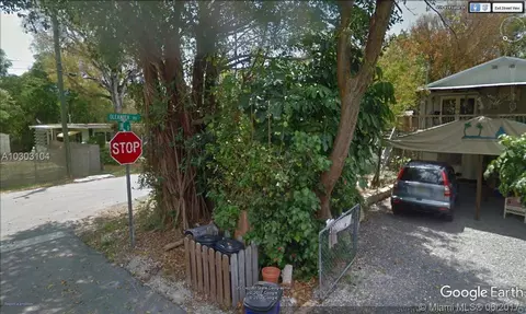 463 Lime Dr, Other, FL 33037 photo 5