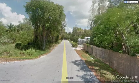 463 Lime Dr, Other, FL 33037 photo 10