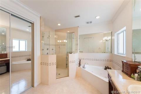 16222 NW 79th Ave, Miami Lakes, FL 33016 photo 8