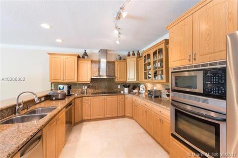 16222 NW 79th Ave, Miami Lakes, FL 33016 photo 6