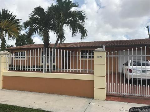 1398 W 80th St, Hialeah, FL 33014 photo 2