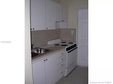 410 W 25 St, Hialeah, FL 33010 photo 3