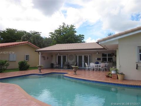 8230 Menteith Ter, Miami Lakes, FL 33016 photo 22