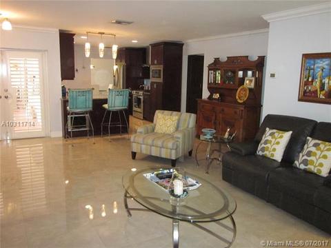 8230 Menteith Ter, Miami Lakes, FL 33016 photo 17