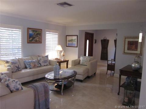 8230 Menteith Ter, Miami Lakes, FL 33016 photo 11