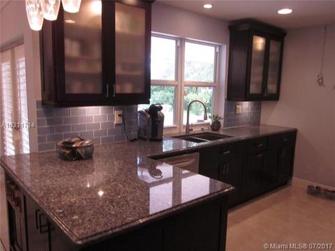 8230 Menteith Ter, Miami Lakes, FL 33016 photo 5