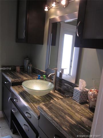 8230 Menteith Ter, Miami Lakes, FL 33016 photo 6