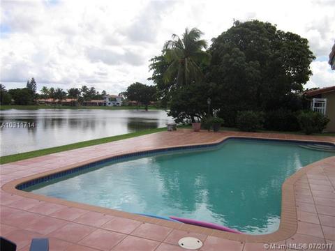 8230 Menteith Ter, Miami Lakes, FL 33016 photo 8