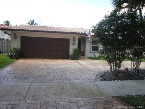 8230 Menteith Ter, Miami Lakes, FL 33016 photo 1