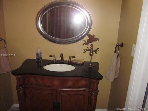 8230 Menteith Ter, Miami Lakes, FL 33016 photo 15