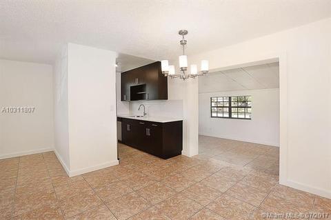 259 E 36th St, Hialeah, FL 33013 photo 8
