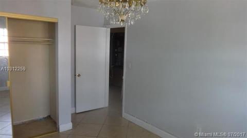 1725 W 65 St, Hialeah, FL 33012 photo 7