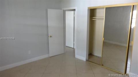 1725 W 65 St, Hialeah, FL 33012 photo 5