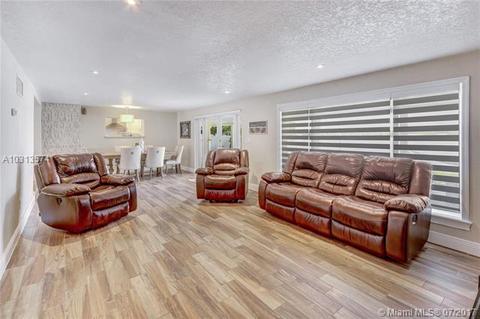 8190 W 16th Ave, Hialeah, FL 33014 photo 7