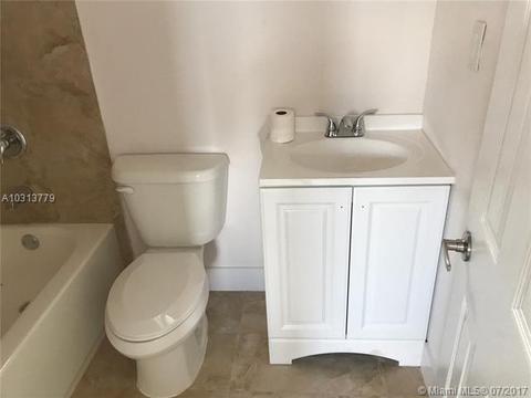 3901 W 8th Ave, Hialeah, FL 33012 photo 13