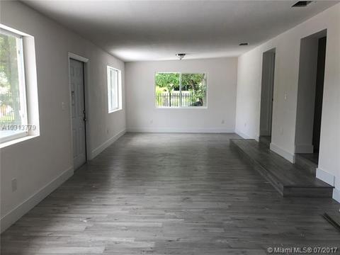 3901 W 8th Ave, Hialeah, FL 33012 photo 16