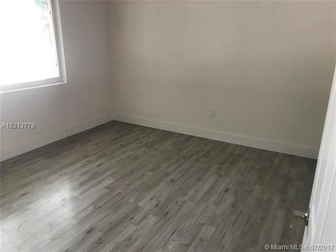 3901 W 8th Ave, Hialeah, FL 33012 photo 10