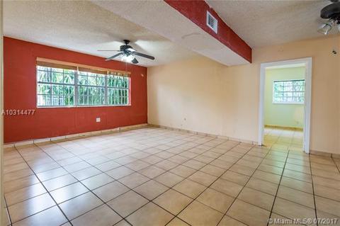 641 E 14th Pl, Hialeah, FL 33010 photo 5