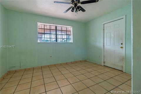 641 E 14th Pl, Hialeah, FL 33010 photo 10