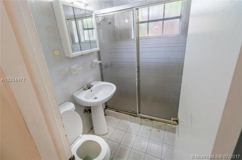 641 E 14th Pl, Hialeah, FL 33010 photo 11