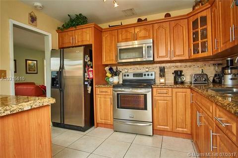 Undisclosed, Hialeah, FL 33012 photo 11