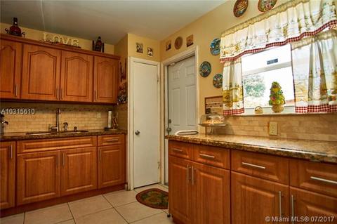 Undisclosed, Hialeah, FL 33012 photo 10