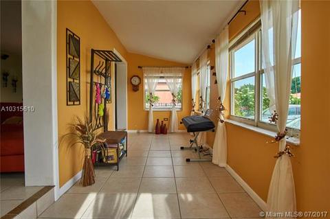 Undisclosed, Hialeah, FL 33012 photo 4