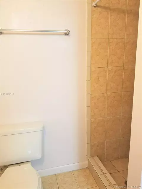 326 W 12th St, Hialeah, FL 33010 photo 14
