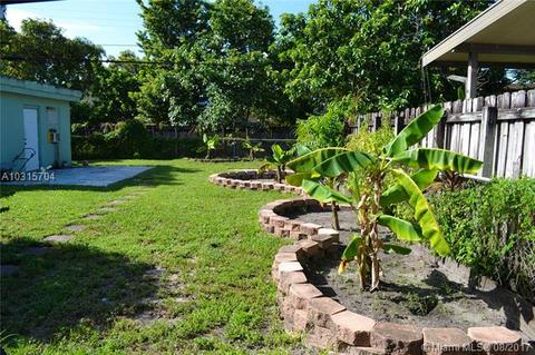 217 E 46th St, Hialeah, FL 33013 photo 14