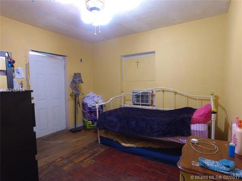 217 E 46th St, Hialeah, FL 33013 photo 21